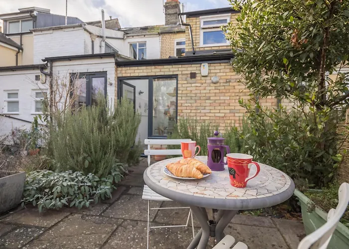 Beautiful Victorian House In Central Cambridge